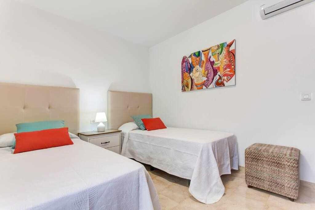 Homu Aura Fantastica Villa Con Piscina Privada Плая Бланка Екстериор снимка